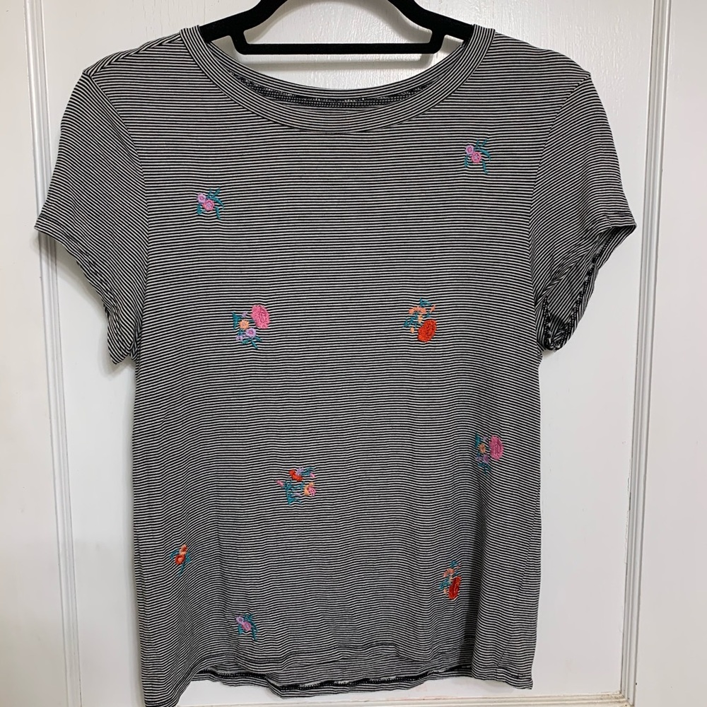 American Eagle shirt